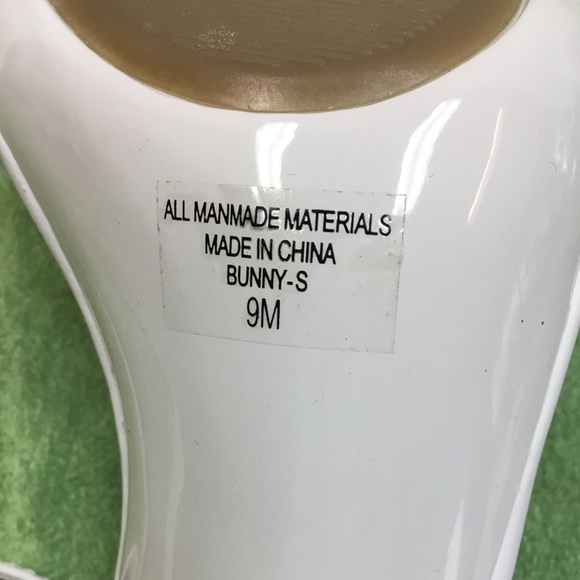 New Exciting White Heels by D - Picture 8 of 8